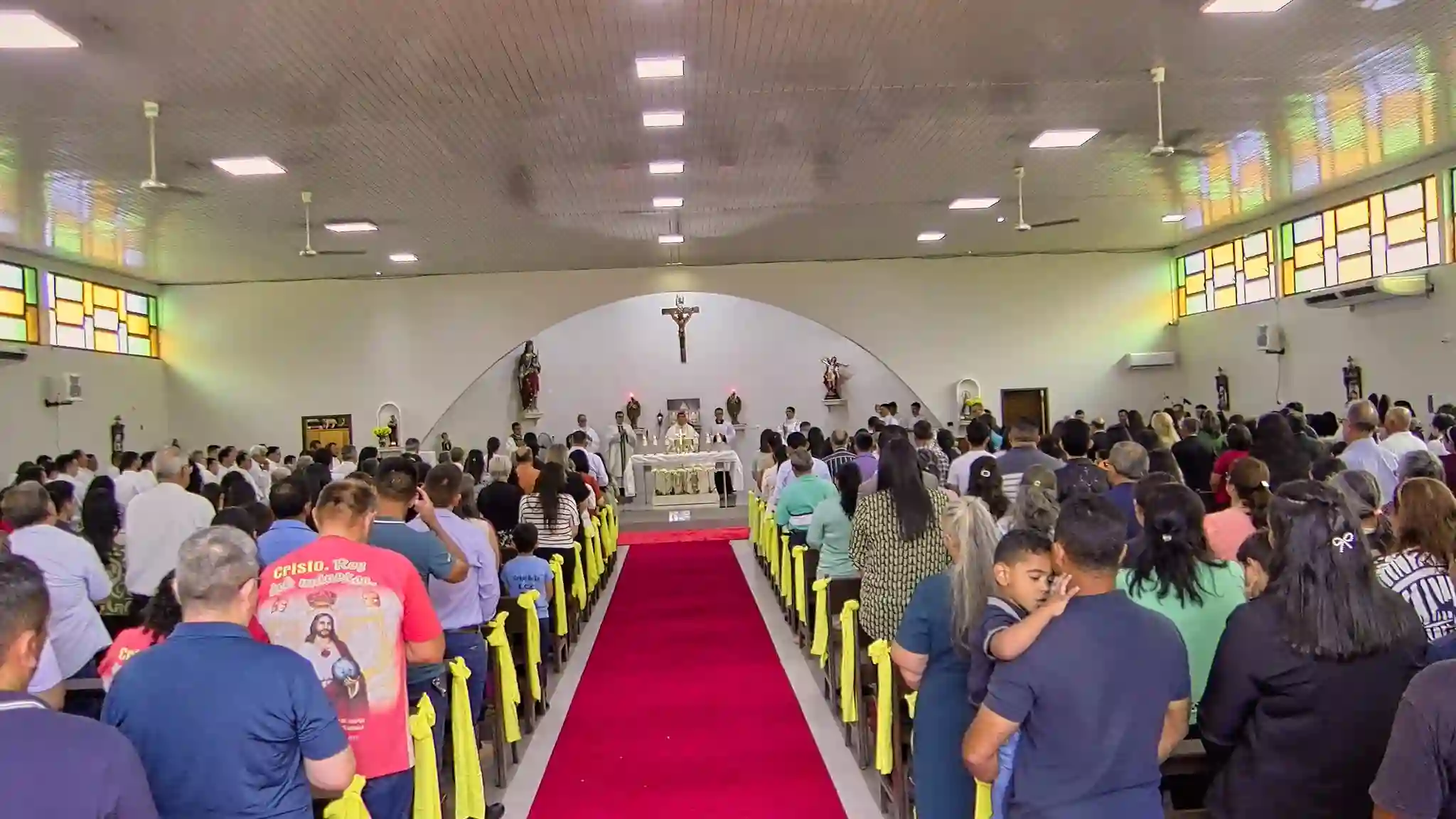 Intendente Participó en la Santa Misa y Ordenación Sacerdotal en Puente Kyjhá